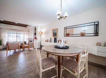 Casa · 260m² · 3 Ambientes · 3 Cocheras · Apto Crédito | Casa 3 Dorm. | Una Sola Planta | Gran Patio con Quincho y Pileta