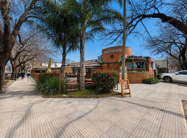 Local comercial · 169m² · 3 Ambientes