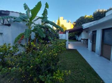 Casa · 200m² · 4 Ambientes · Casa en Venta en Victoria a Modernizar