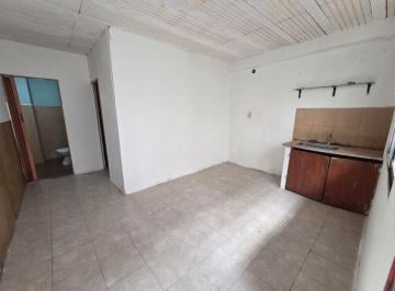 PH de 1 ambiente, Lanús · PH Monoambiente y Medio en Planta Baja, Ubicado en Castro Barros 1073, Lanus