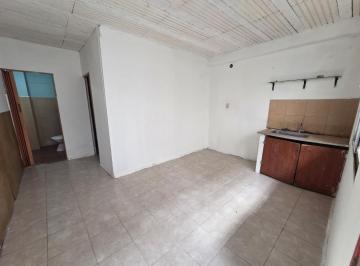 PH · 23m² · 1 Ambiente · PH Monoambiente y Medio en Planta Baja, Ubicado en Castro Barros 1073, Lanus