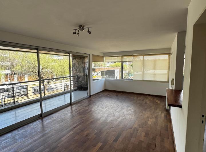Departamento · 130m² · 6 Ambientes · 1 Cochera