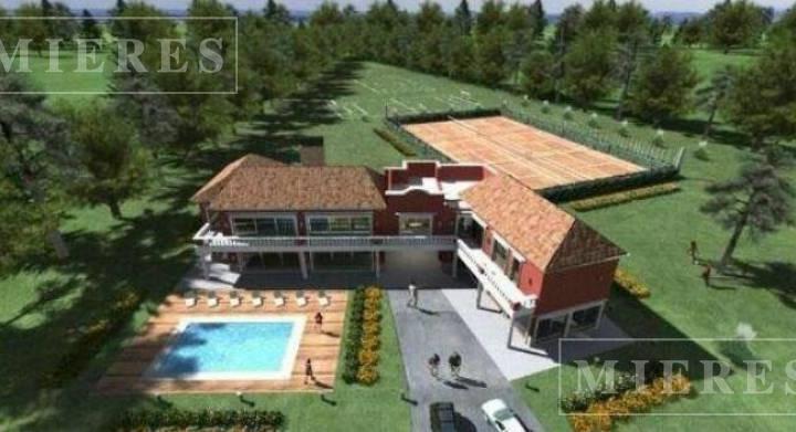 Terreno · 620m²