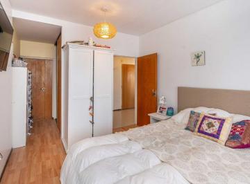Departamento · 56m² · 2 Ambientes · 1 Cochera · Amplio 2 Ambientes con Cochera y Balcón Terraza