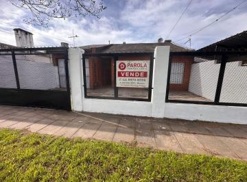 Casa de 6 ambientes, Moreno · Casa en Venta con 4 Dorm., Cochera y Pileta en Moreno
