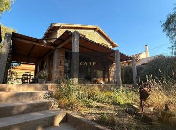 Casa de 4 ambientes, El Challao · Casa en Venta C/ Cochera en El Challao