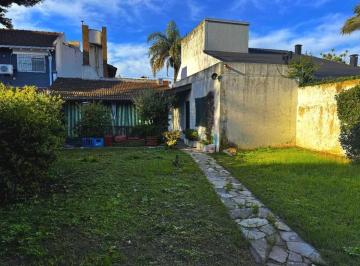 Casa · 205m² · 4 Ambientes · 2 Cocheras · Venta Casa con Parque Sobre Lote de 10x33 - Barrio Guemes - Haedo Norte