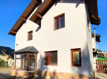 Casa · 209m² · 7 Ambientes · Tres Propiedades en Venta en Dina Huapi, Brasil Entre Argentina y Nogales