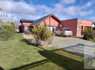 Casa · 218m² · 4 Ambientes · Venta Exclusiva Casa en Dina Huapi – Bariloche (Ph)