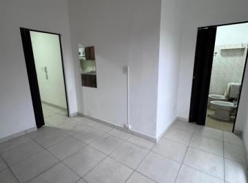 Departamento · 25m² · 2 Ambientes · Dpto 2 Amb con Balcón,1er Piso por Escalera - m. Chimento 1392