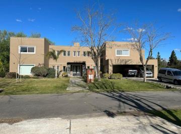 Casa de 6 ambientes, Cañuelas · Casa en Venta en "Club de Campo Las Cañuelas"