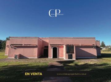 Casa de 4 ambientes, Mercedes · Hermosa Casa Quinta en Chacras de Altamira a Tan Solo a 100 Km de Caba.