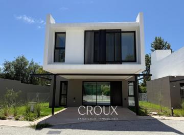 Casa · 193m² · 5 Ambientes · 2 Cocheras · Casa en Venta y Alquiler en Housing en Argüello: a Estrenar, 3 Dorm.