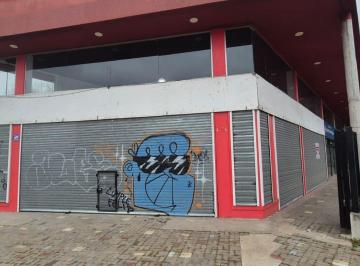 Local comercial · 145m² · 1 Cochera · Alquiler de Local en Esquina 145 m² en Gonnet