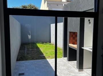 Departamento de 2 ambientes, Morón · Alquiler 2 Ambientes con Patio y Cochera en Castelar