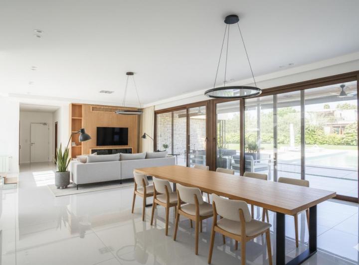 Casa · 496m² · 7 Ambientes · 2 Cocheras