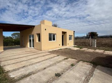 Casa · 150m² · 6 Ambientes · 1 Cochera · Hermosa Casa de Tres Dorm. en Las Cañitas
