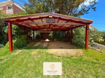 Casa de 4 ambientes, Villa Gesell · Casa en Venta en Villa Gesell