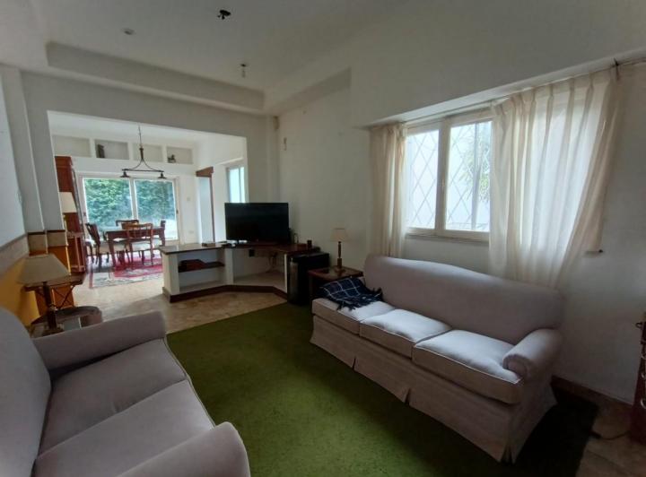 Casa · 103m² · 3 Ambientes · 2 Cocheras