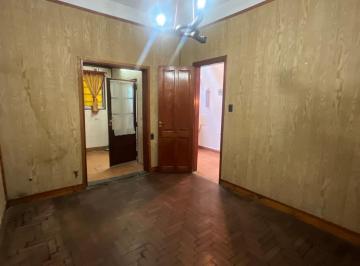 PH · 37m² · 2 Ambientes · Venta PH Dos Ambientes. Sin Expensas. Lanus Oeste.