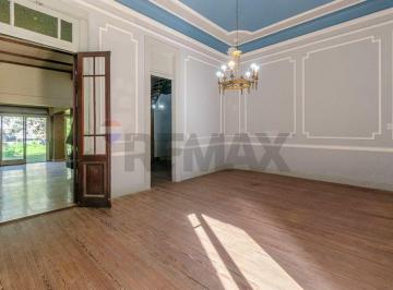 PH · 180m² · 6 Ambientes · Venta PH 6 Amb a Reciclar Jardín 50 m Caballito