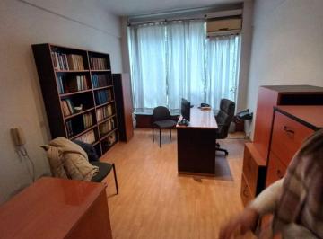 Oficina comercial de 1 ambiente, San Nicolás · Microcentro Viamonte 867 P 1° Al Frente Oportunidad