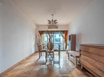 Departamento · 85m² · 3 Ambientes · Venta Departamento 3 Ambientes Semipiso Luminoso Balcón Corrido Flores