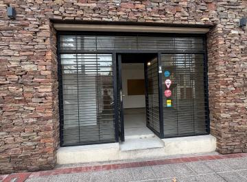 Local comercial de 4 ambientes, Godoy Cruz · Local Comercial en Calle Tucumán 477 – Barrio Bombal, Godoy Cruz