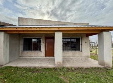 Casa · 84m² · 3 Ambientes · Casa - General Belgrano