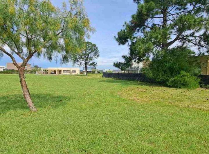 Terreno · 660m²