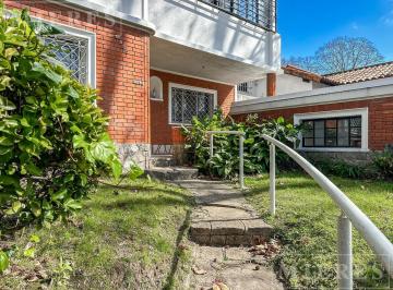 PH · 108m² · 5 Ambientes · PH Desarrollado en Planta Baja, con Jardín y Quincho, Ubicado en Una Excelente Zona de La Lucila