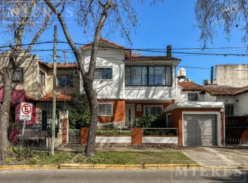 PH · 108m² · 5 Ambientes · PH Desarrollado en Planta Baja, con Jardín y Quincho, Ubicado en Una Excelente Zona de La Lucila