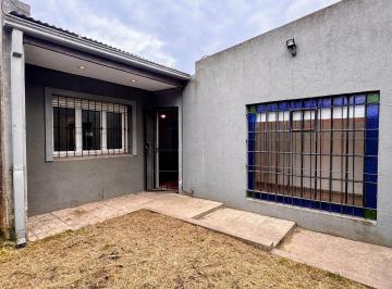Casa de 2 ambientes, Tandil · En Alquiler Casa 3 Ambientes en Tandil