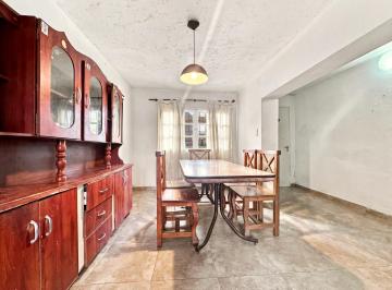 Casa · 330m² · 3 Ambientes · Iaf - Casa Dos Dorm. B° Industrial