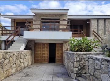 Casa · 213m² · 10 Ambientes · 1 Cochera · Casa Venta en Villa Carlos Paz