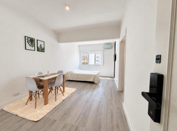 Departamento · 30m² · 1 Ambiente · Amplio y Luminoso Depto 1 Amb a La Calle, Reciclado! Plaza Mitre