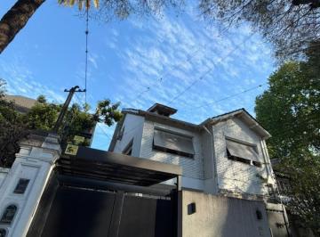 PH · 94m² · 3 Ambientes · 1 Cochera · PH en Alquiler en Olivos de 3 Ambientes