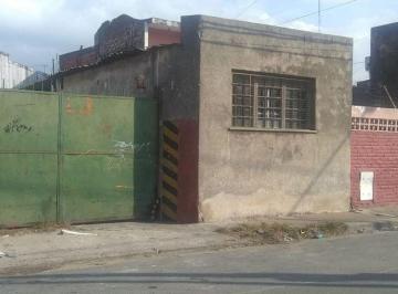 Terreno · 638m² · Galpón Deposito en Villa Madero