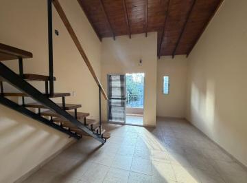 PH · 58m² · 2 Ambientes · 1 Cochera · PH en Santos Lugares