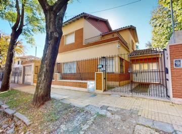 Casa · 146m² · 6 Ambientes · 1 Cochera · Casa en Venta Florencio Varela 6 Ambientes Parque