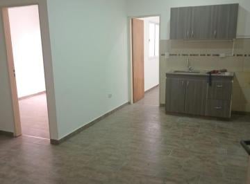 Departamento · 37m² · 3 Ambientes · Alquiler Departamento 3 Ambientes con Patio en Lomas del Mirador, Sin Expensas