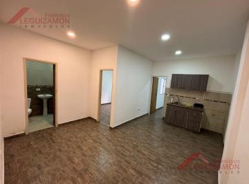 Departamento · 37m² · 3 Ambientes · Alquiler Departamento 3 Ambientes con Patio en Lomas del Mirador, Sin Expensas