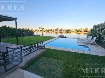 Casa · 320m² · 7 Ambientes · Alquiler de Verano a La Laguna en Barbarita, Bancalari.
