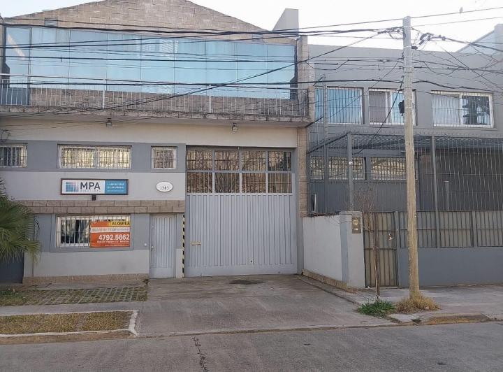 Depósito · 261m² · 1 Cochera