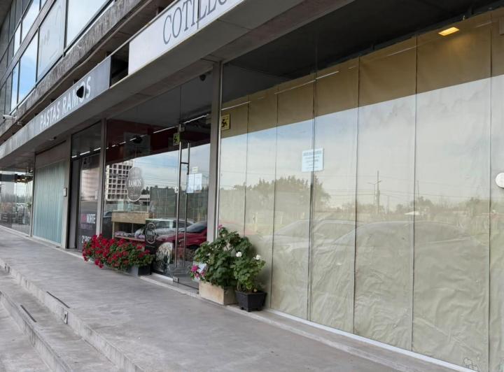 Local comercial · 49m² · 2 Ambientes