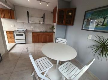 PH · 147m² · 4 Ambientes · 1 Cochera · Venta de PH con Dos Dorm., Terraza y Cochera Local Comercial con Renta