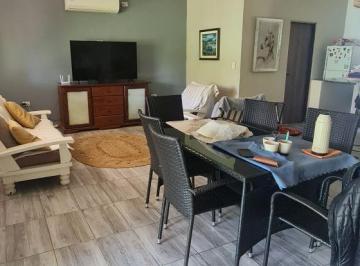 Casa de 6 ambientes, La Esperanza · Preciosa Casa en Venta Country Loma Linda Apta Credito Hipotecario
