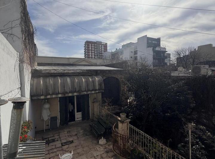 Casa · 300m² · 8 Ambientes