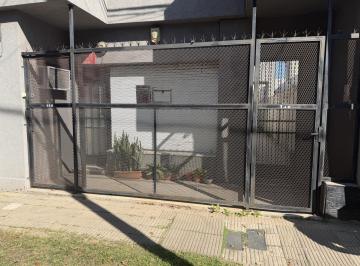 PH · 56m² · 3 Ambientes · Venta de Pasillo en PH en Rosario - Fisherton
