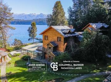 Hotel · 1000m² · Venta Complejo de 7 Cabañas con Costa de Lago Nahuel Huapi y Muelle Propio | Villa La Angostura.
